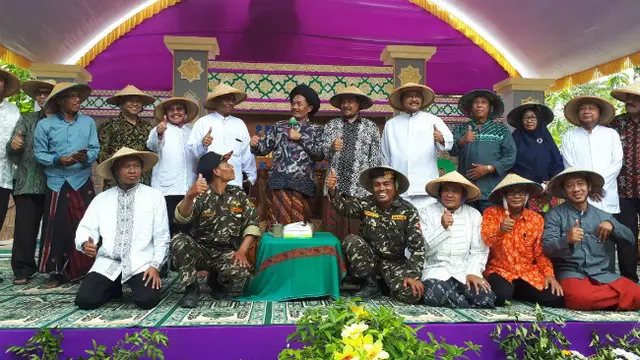 Serunya Tradisi Gerebeg Keres dan Puisi Duhai Kanjeng Nabi Diacara Maulid Nabi