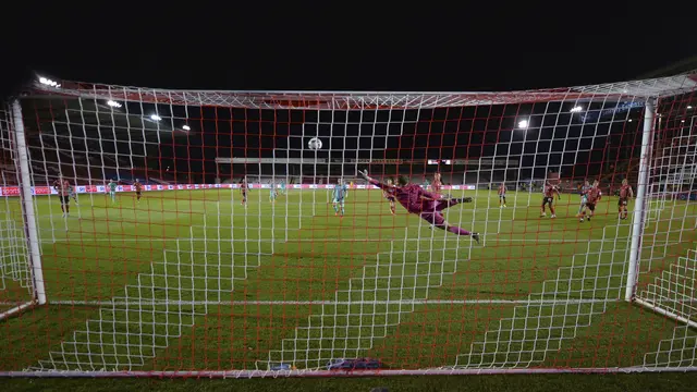Liverpool Lumat Lincoln City 7-2