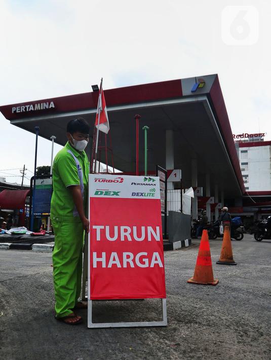 Pertamax Turun Harga di Awal Tahun - Foto Liputan6.com