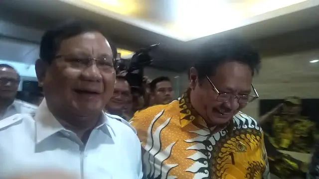 Ketua Umum Partai Gerindra Prabowo Subianto menyambangi Kantor DPP Partai Golkar.