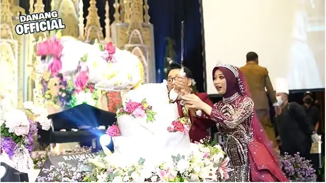 8 Momen Ngunduh Mantu Danang D'Academy dan Hemas Nura di Banyuwangi, Meriah
