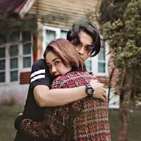 Rumah tangga pasangan Dimaz Andrean dan Novita Triutama Dewi kini telah berusia tujuh tahun. Hingga kini, pasangan ini belum dikaruniai momongan. (Instagram/dimazandrean)