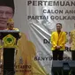Ketua DPD Partai Golkar Jawa Timur Muhammad Sarmuji memberikan arahan kepada Caleg Partai Golkar yang akan maju dalam Pemilu 2024 mendatang (Hermawan Arifianto/Liputan6.com)