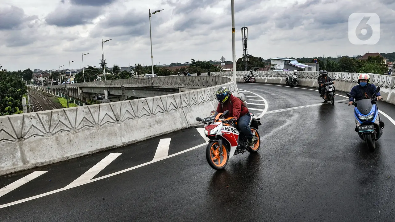 FOTO: Pemprov DKI Jakarta Uji Coba Flyover Tapal Kuda