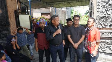 Suasana Haru Di Pemakaman Gogon Srimulat News Entertainment Fimela Com