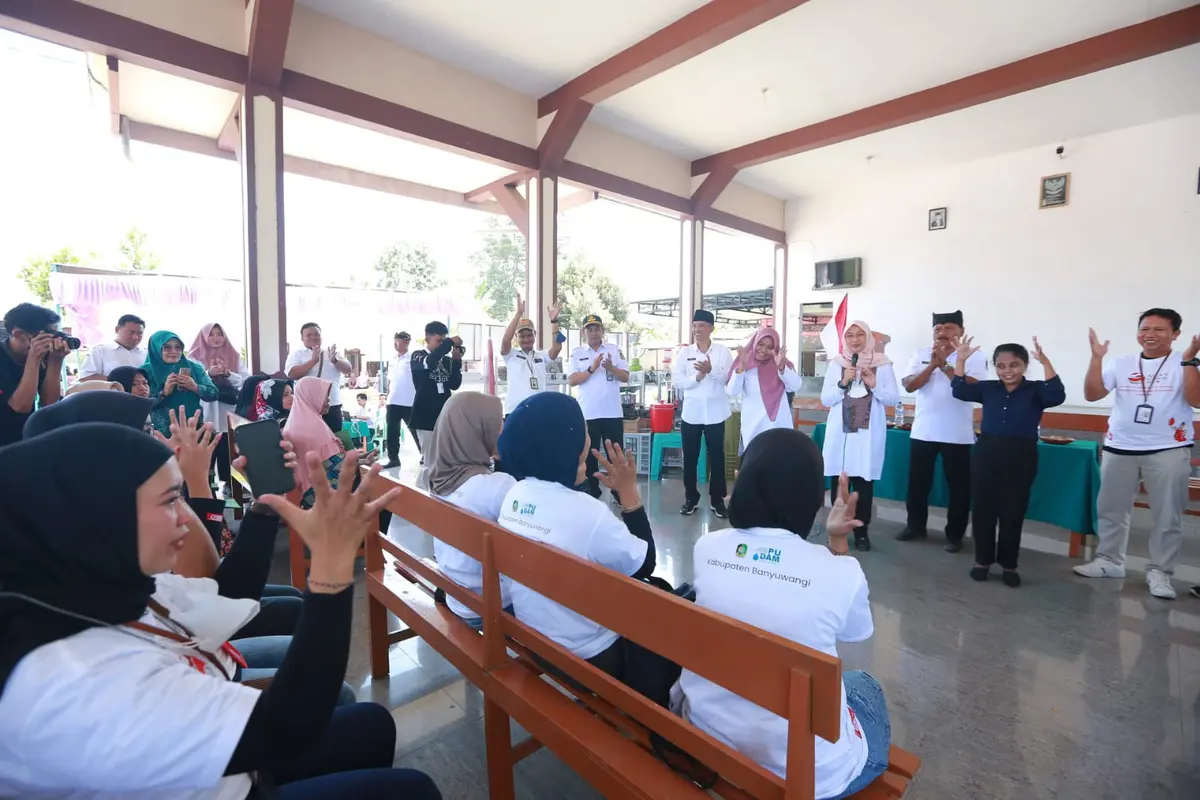 Bupati Banyuwangi Ipuk Fiestiandani tinjau latihan Penari disablitas di Banyuwangi (Istimewa)