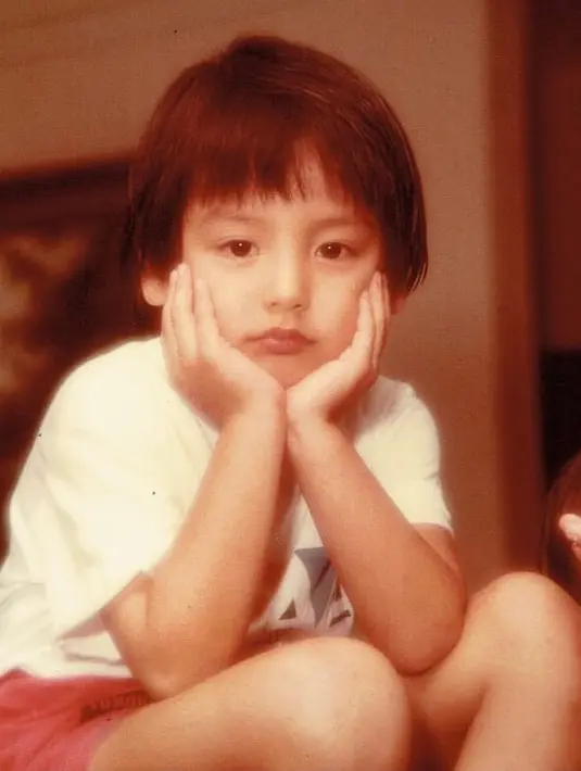 Roger Danuarta Ultah ke-39 (Instagram/cutratumeyriska)