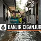 Longsoran itu jatuh ke aliran sungai hingga membanjiri rumah warga di sekitarnya. Satu orang meninggal dunia dan ratusan warga akan diungsikan