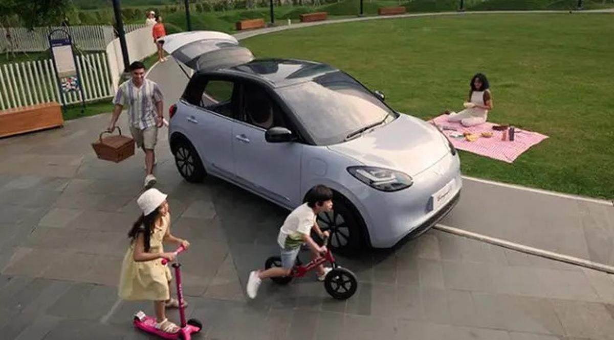 Harga Terbaru Wuling Binguo EV April 2025, Mobil Listrik Retro dengan Teknologi Canggih