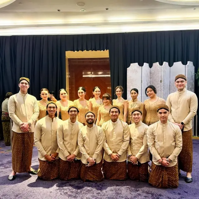 6 Potret Bridesmaid dan Groomsmen Thariq Halilintar – Aaliyah Massaid, Turut Bahagia