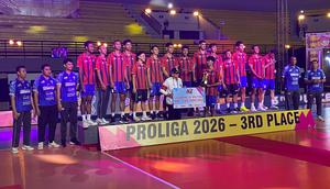 Surabaya Samator akhirnya memastikan diri jadi tim peringkat ketiga sektor putra Proliga 2026 setelah menang atas Jakarta Garuda Jaya di GOR Amongrogo, Yogyakarta, Kamis (23/4/2026). (Bola.com/Ana Dewi)