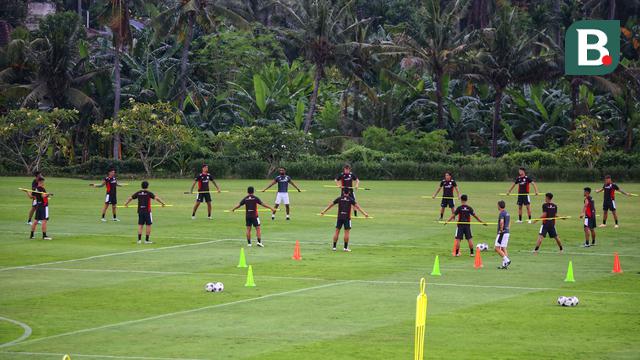 Foto: Mengintip Latihan Perdana Timnas Indonesia di Bali, Baru 23 Pemain yang Hadir