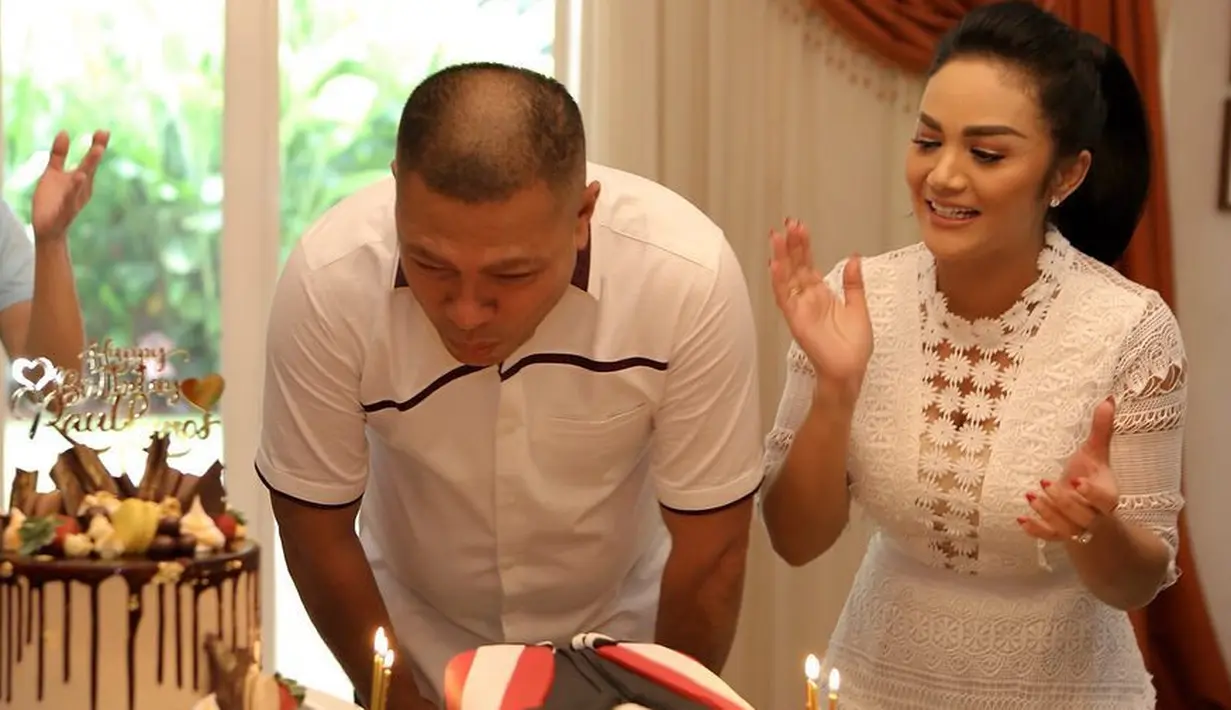 (Instagram/krisdayantilemos)