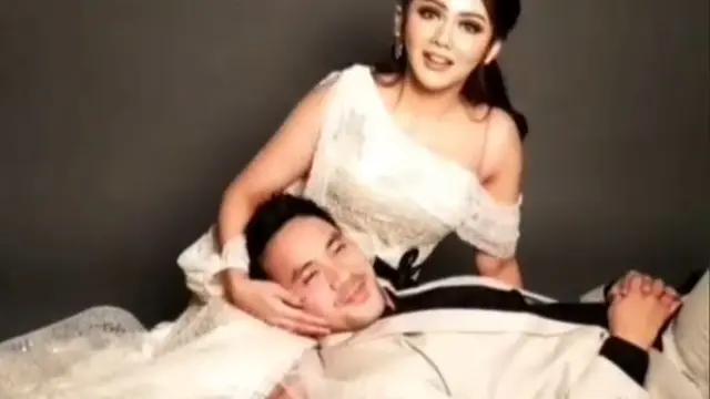 6 Gaya Pemotretan Jenita Janet dengan Kekasih Baru, Bak Prewedding