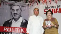 Politisi senior dan senator asal DKI Jakarta Sabam Sirait bersama Ketua Umum PDIP Megawati Soekarnoputri. (Ist)