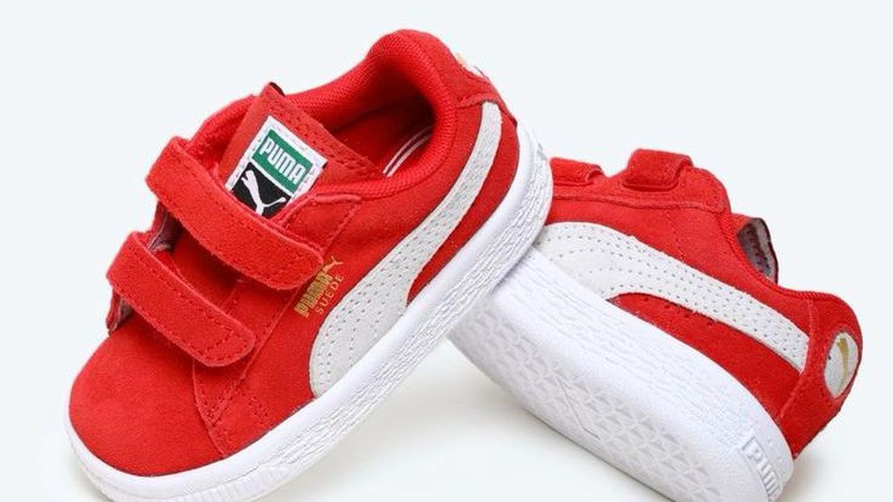 <b>Sepatu Berbahan Mesh</b>