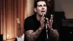 Enam lagu berikut ini menjadi dedikasi bagi orang-orang yang telah meninggal. Penasaran? Langsung saja simak top spot berikut ini.