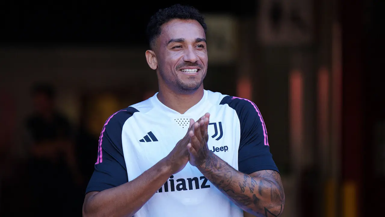 Foto: 5 Pemain Tertua dalam Skuad Si Nyonya Tua pada Musim 2023 / 2024, Termasuk Danilo yang Dipercaya Juventus Jadi Kapten Tim