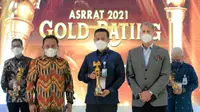 BPJS Ketenagakerjaan (BPJAMSOSTEK) kembali berhasil menyabet rating Gold tiga kali secara berturut-turut dalam Laporan Keberlanjutan (Sustainability Report) tahun 2020 pada kegiatan Asia Sustainability Reporting Rating 2021 (ASRRAT).