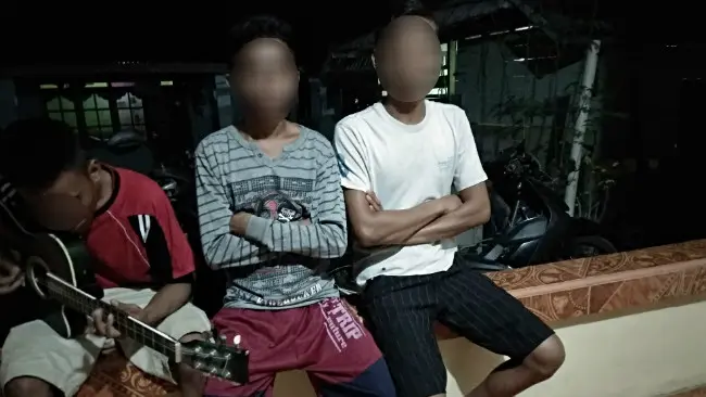 Tiga orang remaja yang selamat setelah dirawat akibat penyalahgunaan pil PCC di Kota Kendari, Sulawesi Tenggara. (Liputan6.com/Ahmad Akbar Fua)