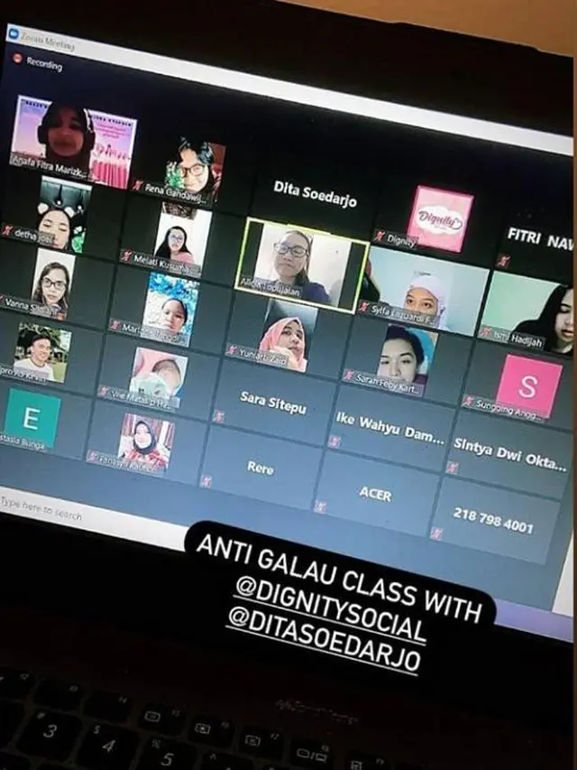 Isi Kelas Anti-Galau, Dita Soedarjo Ajak Peserta Singkirkan Barang-Barang Mantan