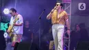 Tidak ketinggalan, lagu Piknik 72 dinyanyikan oleh mantan voklais grup band Naif itu. (Liputan6.com/Herman Zakharia)