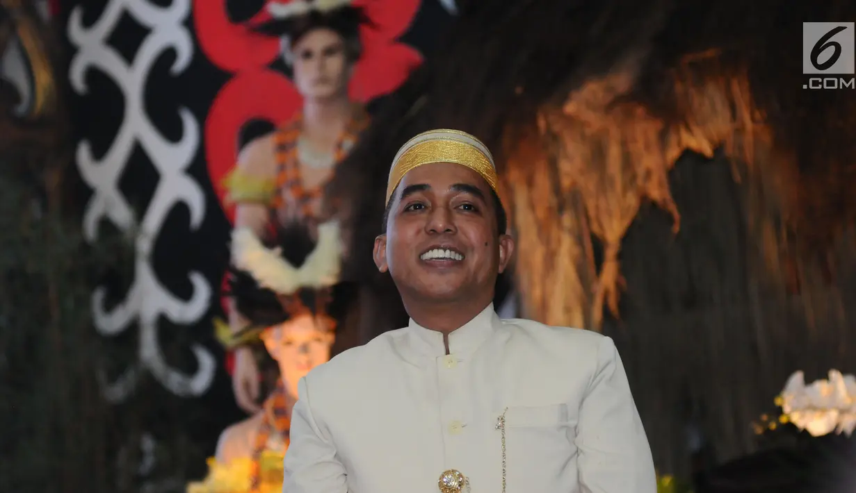 Mori Hanafi saat diumumkan maju menjadi Balon Cagub/Cawagub dalam Pilkada NTB 2018 oleh Ketua PDIP, Megawati Sukarnoputri di Jakarta, Kamis (4/1). Mori Hanafi dipasangkan dengan Tuan Guru Haji Ahyar Abduh. (Liputan6.com/Helmi Fithriansyah)