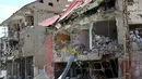 Sejumlah bangunan rusak dan hancur akibat bentrokan antara pasukan keamanan Turki dan gerilyawan Kurdi di Yuksekova, provinsi tenggara Hakkari , Turki , 30 Mei 2016. (REUTERS / Sertac kayar)