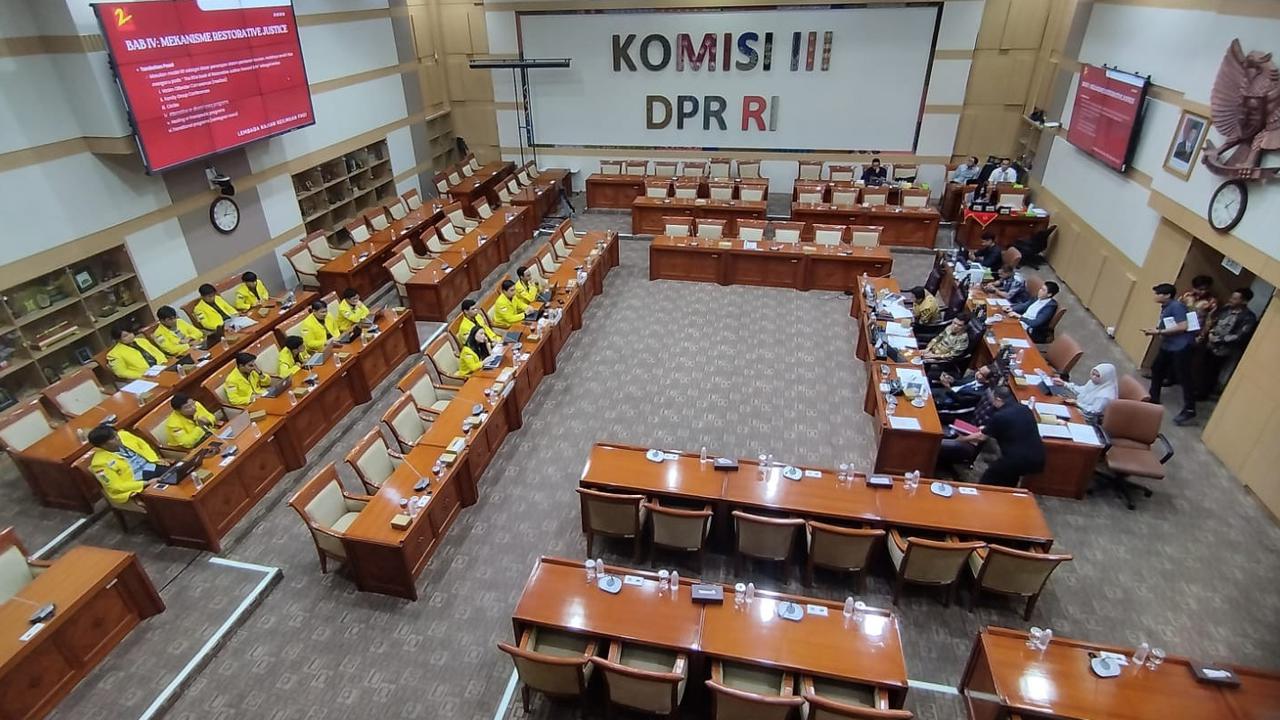 VIDEO: Keras! Martin Gerindra Komisi III Depan KPK Ingatkan Perintah Prabowo: Ditegur Berkali-kali!