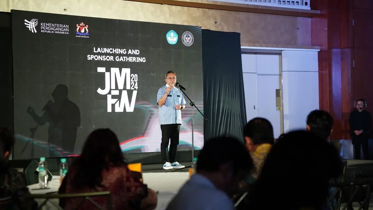 Menteri Perdagangan Zulkifli Hasan mengatakan, Jakarta Muslim Fashion Week (JMFW) 2024 merupakan langkah yang dapat membantu Indonesia menuju negara maju