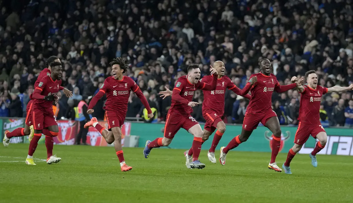 Liverpool telah menjadi salah satu klub yang mendominasi Liga Inggris dalam beberapa musim terakhir. Sebelum ditukangi Jurgen Klopp, The Reds memang cukup mengecewakan dengan menghabiskan €1,65 miliar dalam dua dekade terakhir. (AP/Alastair Grant)