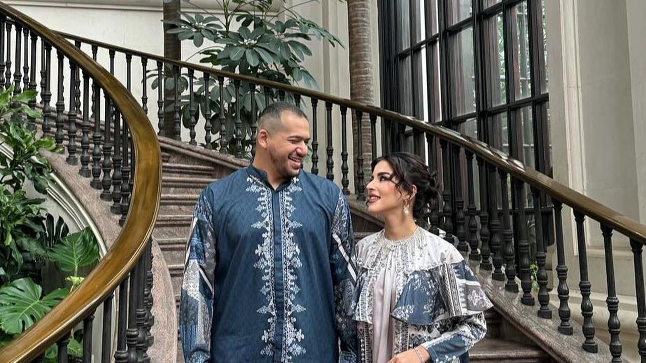 Intip Foto-foto Tasya Farasya saat Jalan di Runway Bareng Suami, Penampilannya Bikin Salfok