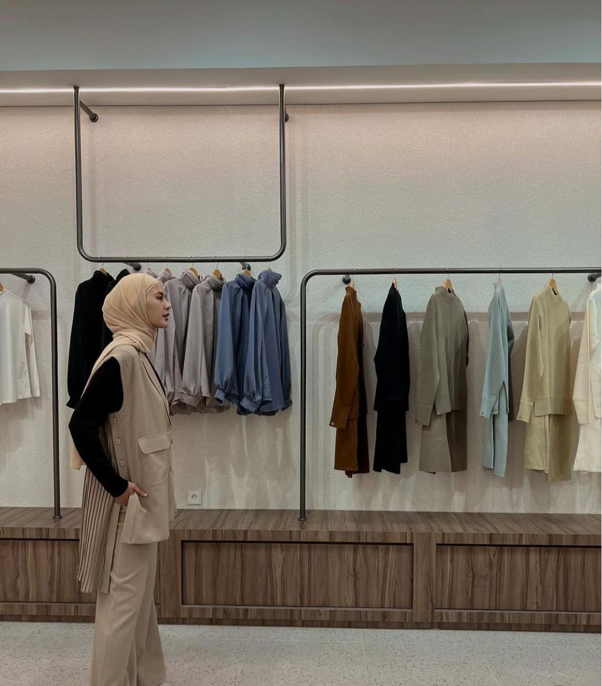 Potret Paula Verhoeven Buka Butik Mewah dengan Desain Minimalis dan Estetik