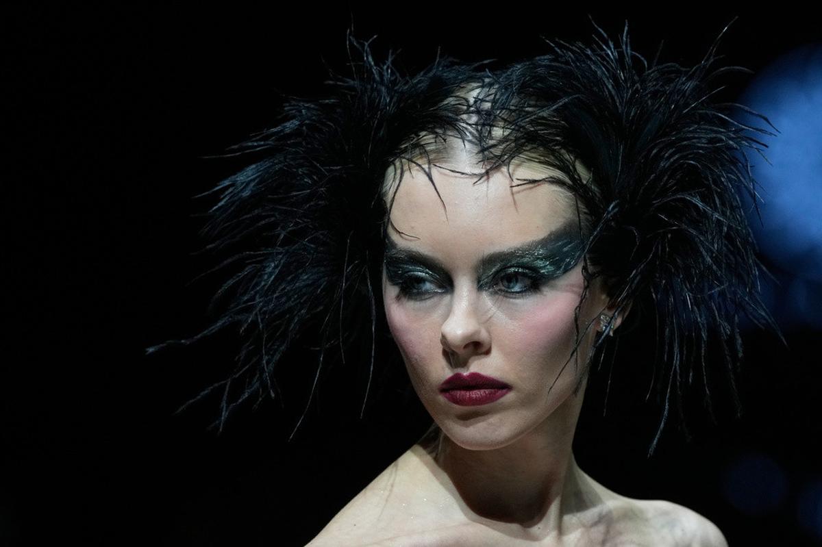 Semarak Peragaan Busana Solangel di Moscow Fashion Week