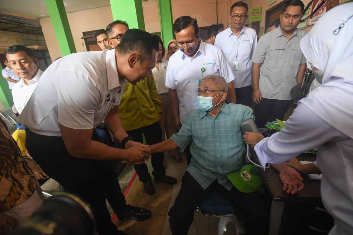 AHY tinjau program cek kesehatan gratis untuk warga berulang tahun