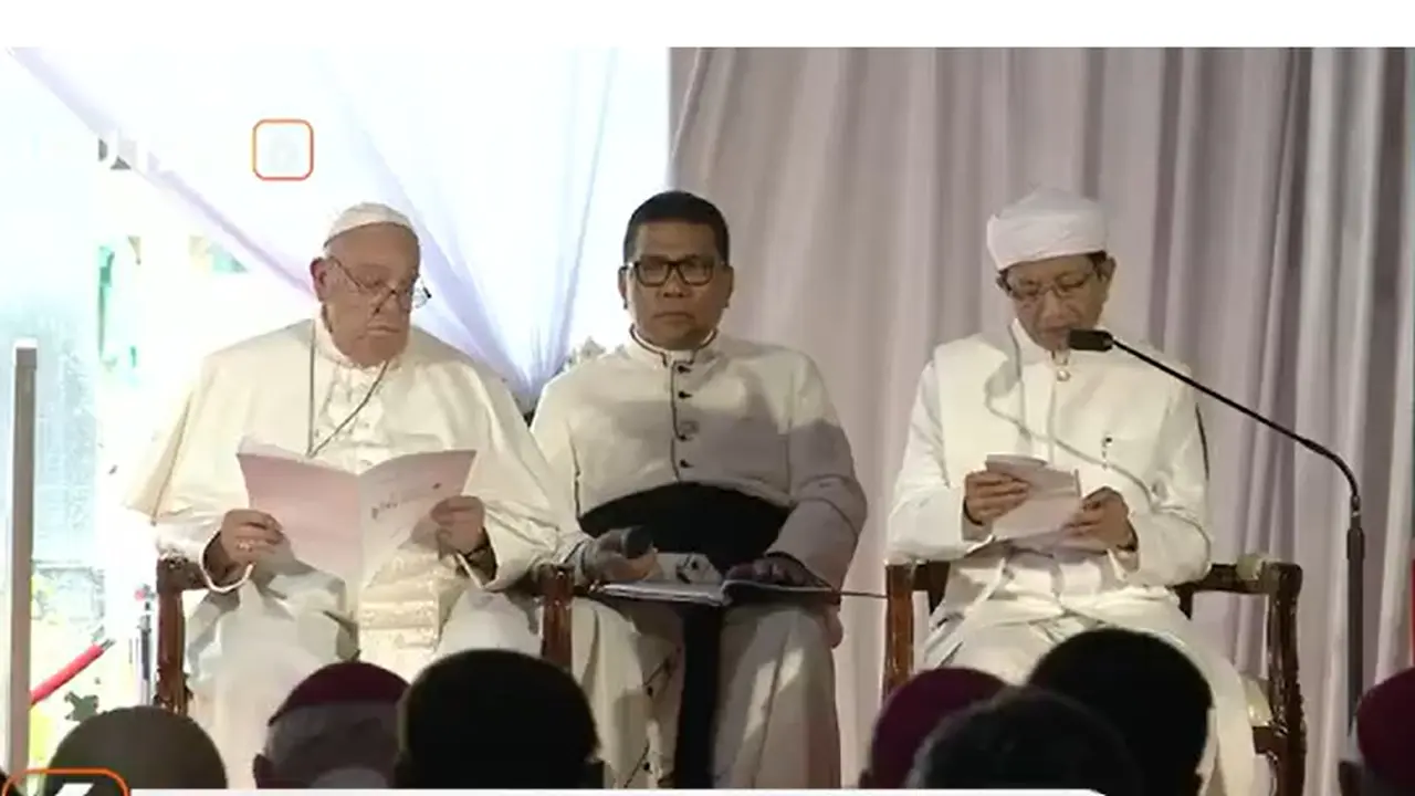 Pemimpin tertinggi Gereja Katolik Sedunia, Paus Fransiskus mendatangi Masjid Istiqlal pada Kamis (5/9/2024).