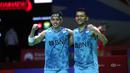 <p>Ganda putra Indonesia, Fajar Alfian/Muhammad Rian Ardianto berpose usai meraih kemenangan atas pasangan Malaysia, Man Wei Chong/Kai Wun Tee pada babak 16 besar Indonesia Masters di Istora Senayan, Jakarta, Kamis (25/1/2024). Fajar/Rian menang dua gim langsung dengan skor 21-18, 22-20. (Bola.com/M Iqbal Ichsan)</p>