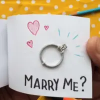 Bukan sekadar cinta, keberanian menikah juga didasari faktor-faktor lainnya. (Foto: huffingtonpost.com)