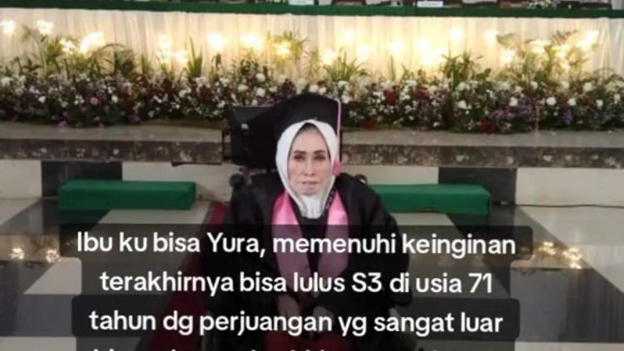 Wanita Ini Bagikan Kisah Inspiratif Ibunya yang Semangat Selesaikan Pendidikan S3 di Usia 71 Tahun, Curi Perhatian