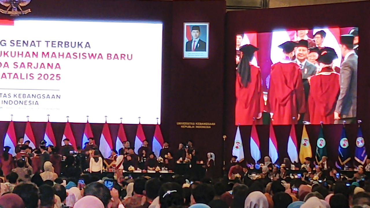 Bakar Semangat Wisudawan, Prabowo: Saya Berkali-kali Jatuh Tapi Selalu Berdiri Kembali