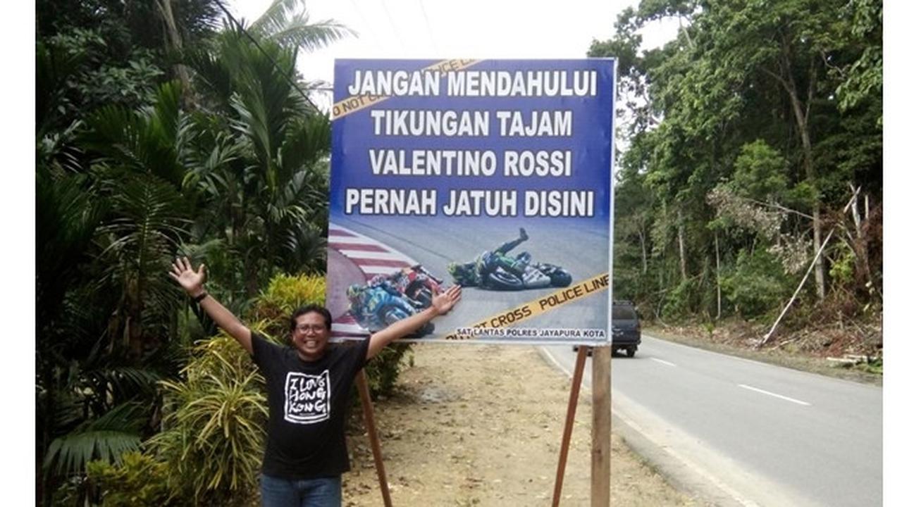 6 Imbauan 'Valentino Rossi' untuk Keselamatan Lalu Lintas Ini Kocak