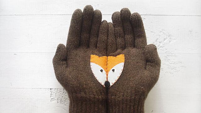 Imutnya Sarung Tangan Berwajah Hewan