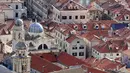 Gambar pada 28 Maret 2019 menunjukkan kota tua Dubrovnik, salah satu lokasi pengambilan gambar film serial Game of Thrones. Kota di Kroasia ini menjadi King's Landing, Ibu Kota Westeros dalam film serial besutan David Benioff & DB Weiss untuk jejaring televisi HBO. (Denis LOVROVIC / AFP)