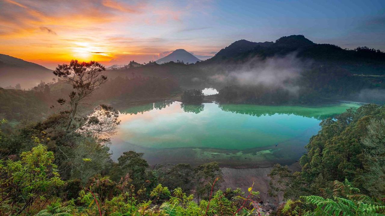 2. Telaga Warna