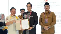 Kasatgas Tito Saksikan Penyerahan Bantuan Keuangan Daerah untuk Pemulihan Pascabencana di Aceh
