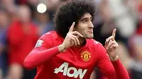 Fellaini Siap Jadi Bek Tengah MU