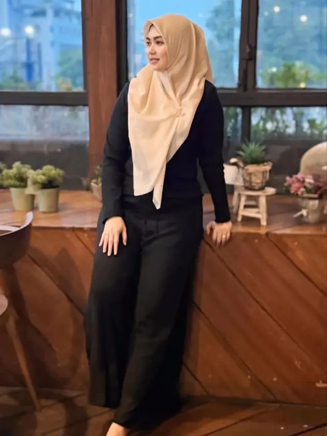 7 Inspirasi Fashion Lala Nurlela, Saudara Ipar Syahrini yang Juga Calon Istri Nassar
