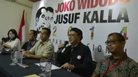 Ketua Tim Kampanye Nasional Jokowi-JK, Tjahjo Kumolo (kedua kanan) bersama Sekretaris Tim Kampanye Nasional Andi Wijayanto (kanan), Koordinator Juru Bicara Tim Kampanye Nasional Anies Baswedan (ketiga kiri) - (Antara/Widodo S)