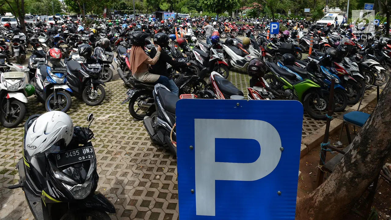 Pemprov DKI Berencana Naikan Tarif Layanan Parkir