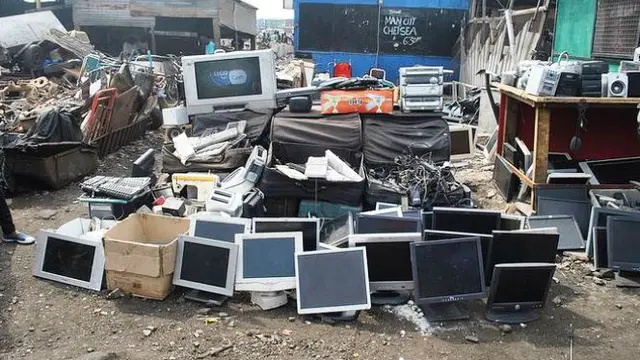 Pembuangan Sampah Elektronik